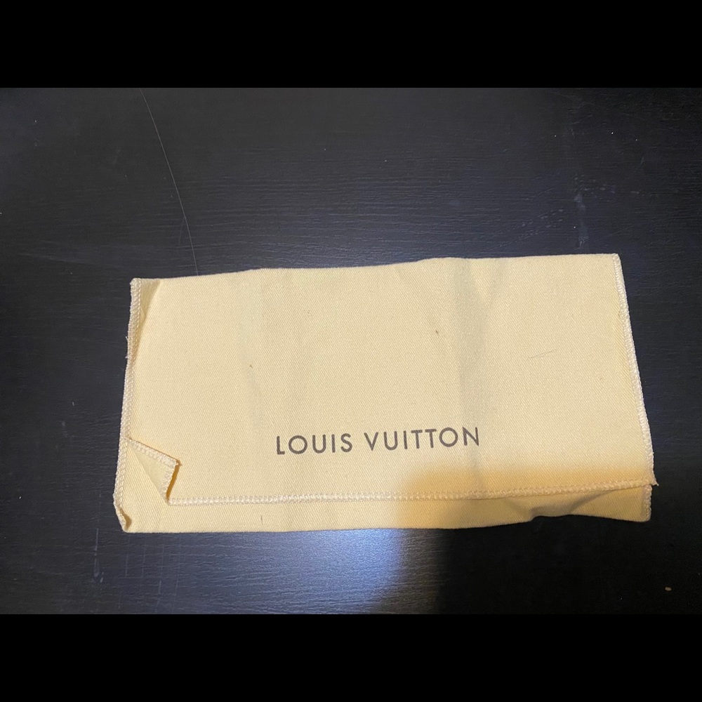 Louis Vuitton dust bag (small) fits wallet